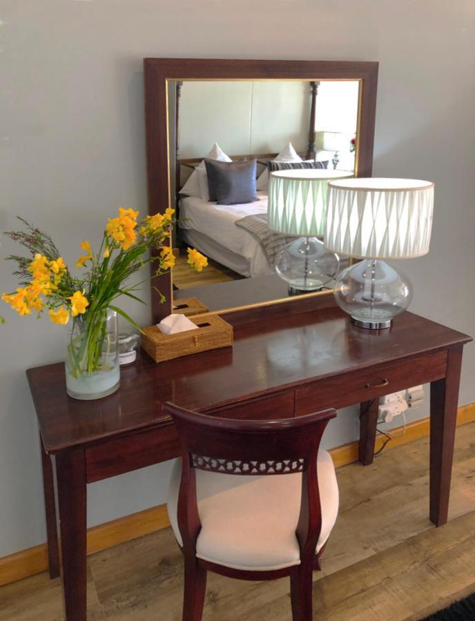 Honeymoon Room