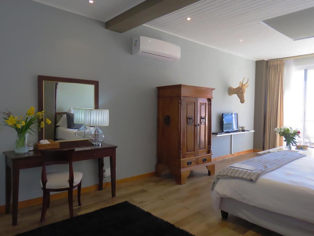 Honeymoon Room,1307145412:JPEG