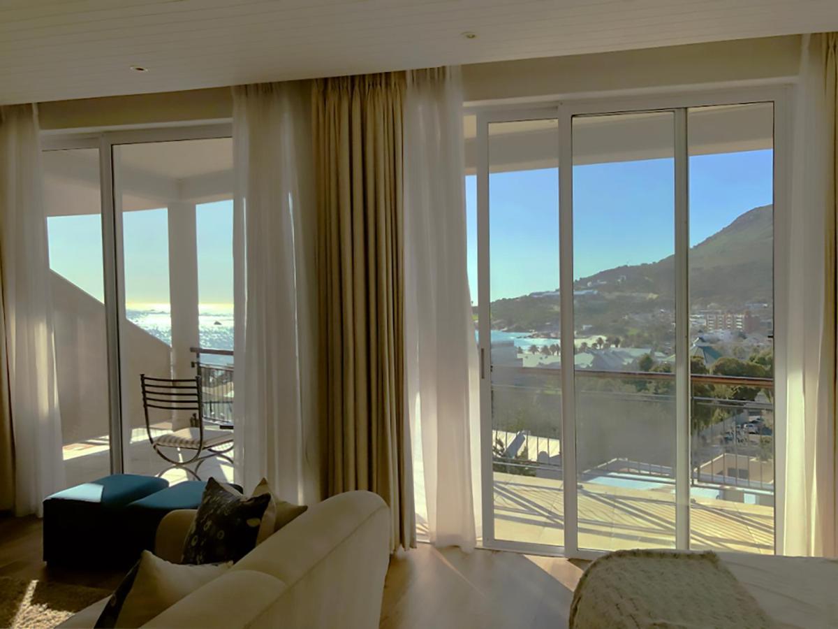 Honeymoon Suite