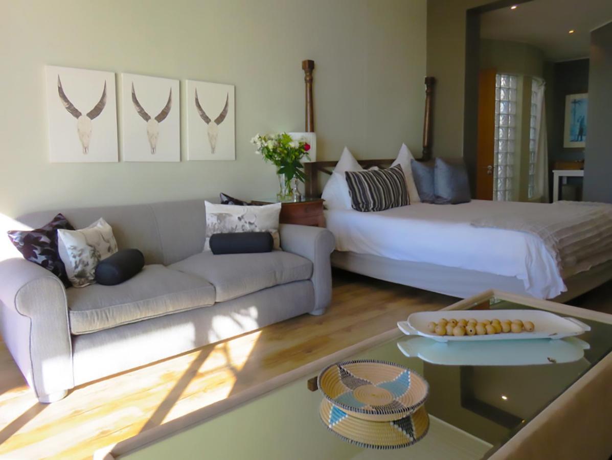 Honeymoon Room