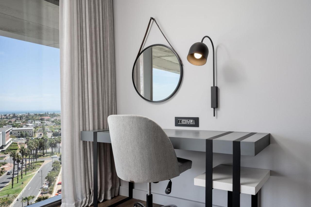 Larger Guest room King View