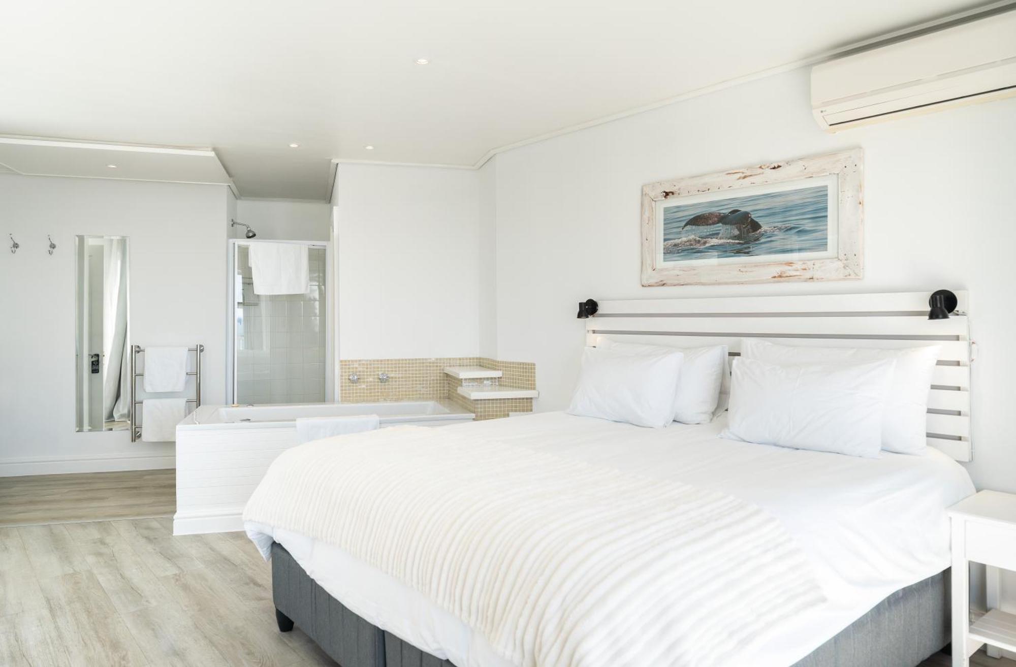Sea View King Room with panoramic views