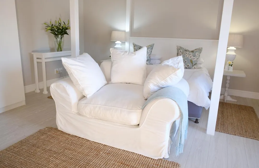 Constantia White Lodge Guest House-1