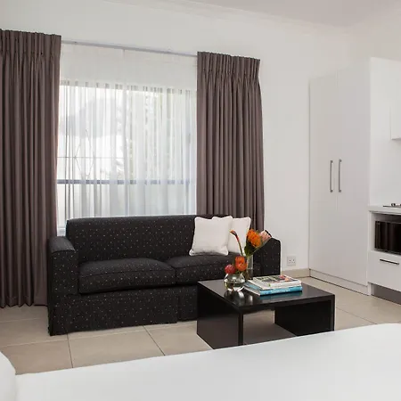 Upperbloem Guesthouse And Apartments-3