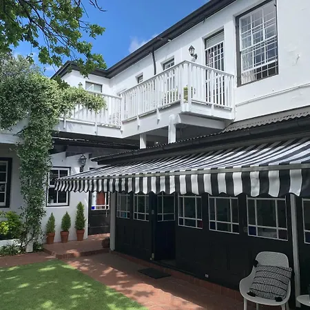 Sandown Lodge-2